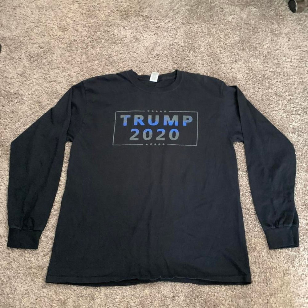 Gildan Trump 2020 Black Long Sleeve Shirt Mens Large Thin Blue Line Flag